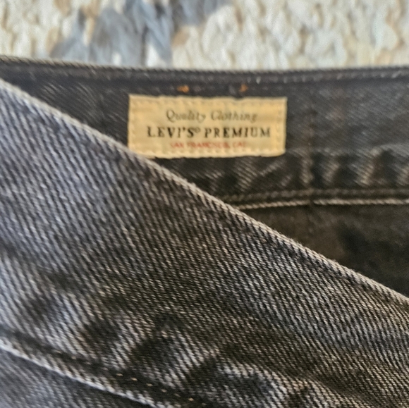Levi's 501 Premium Button Fly Denim Shorts Size 31 - Picture 5 of 7